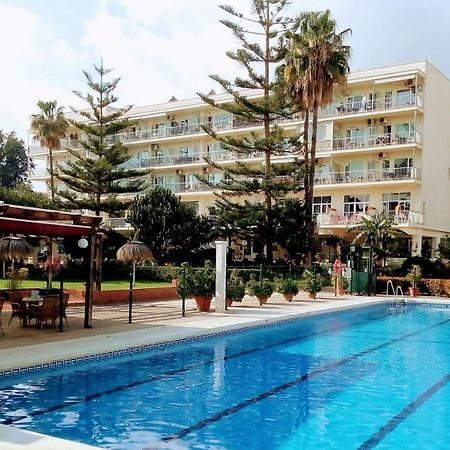 Apartamentos Caravane ตอร์เรโมลิโนส ภายนอก รูปภาพ