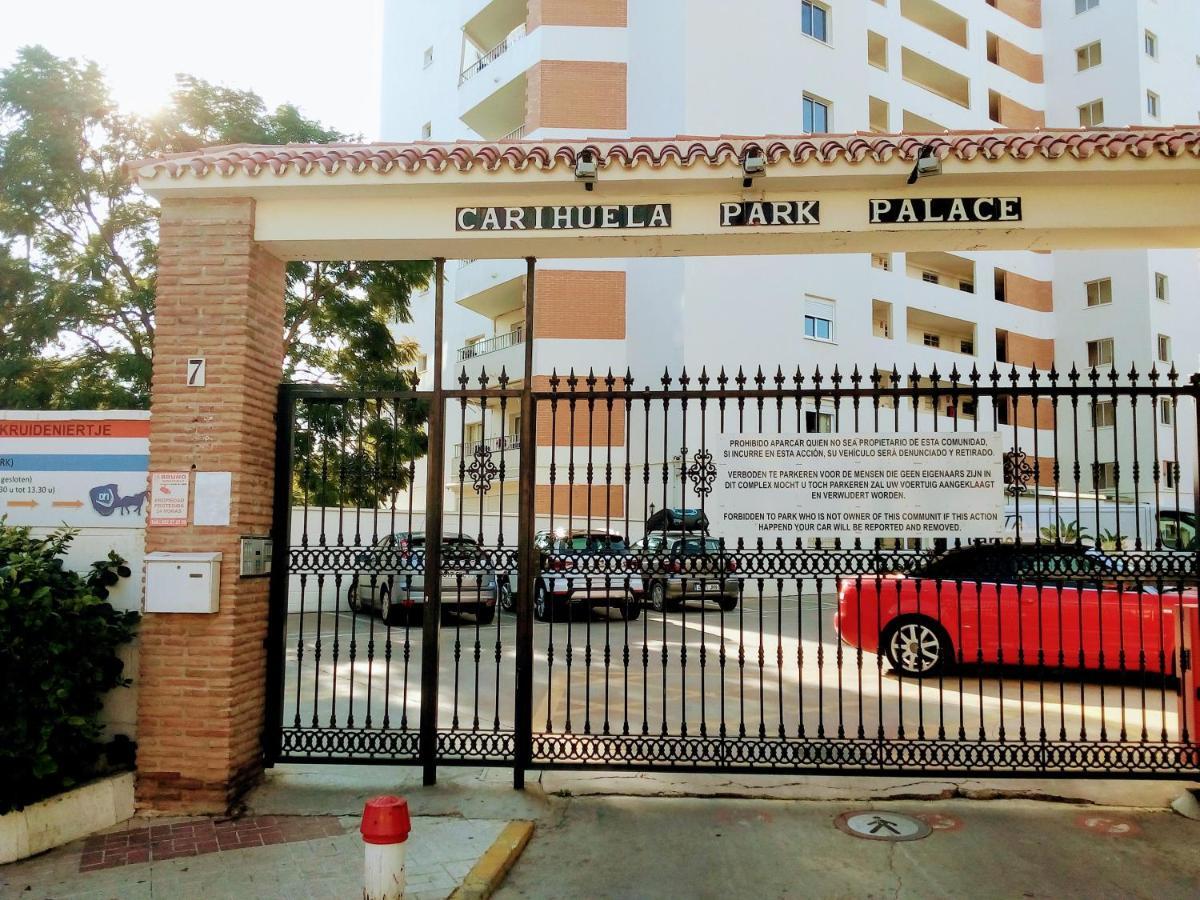 Apartamentos Caravane ตอร์เรโมลิโนส ภายนอก รูปภาพ
