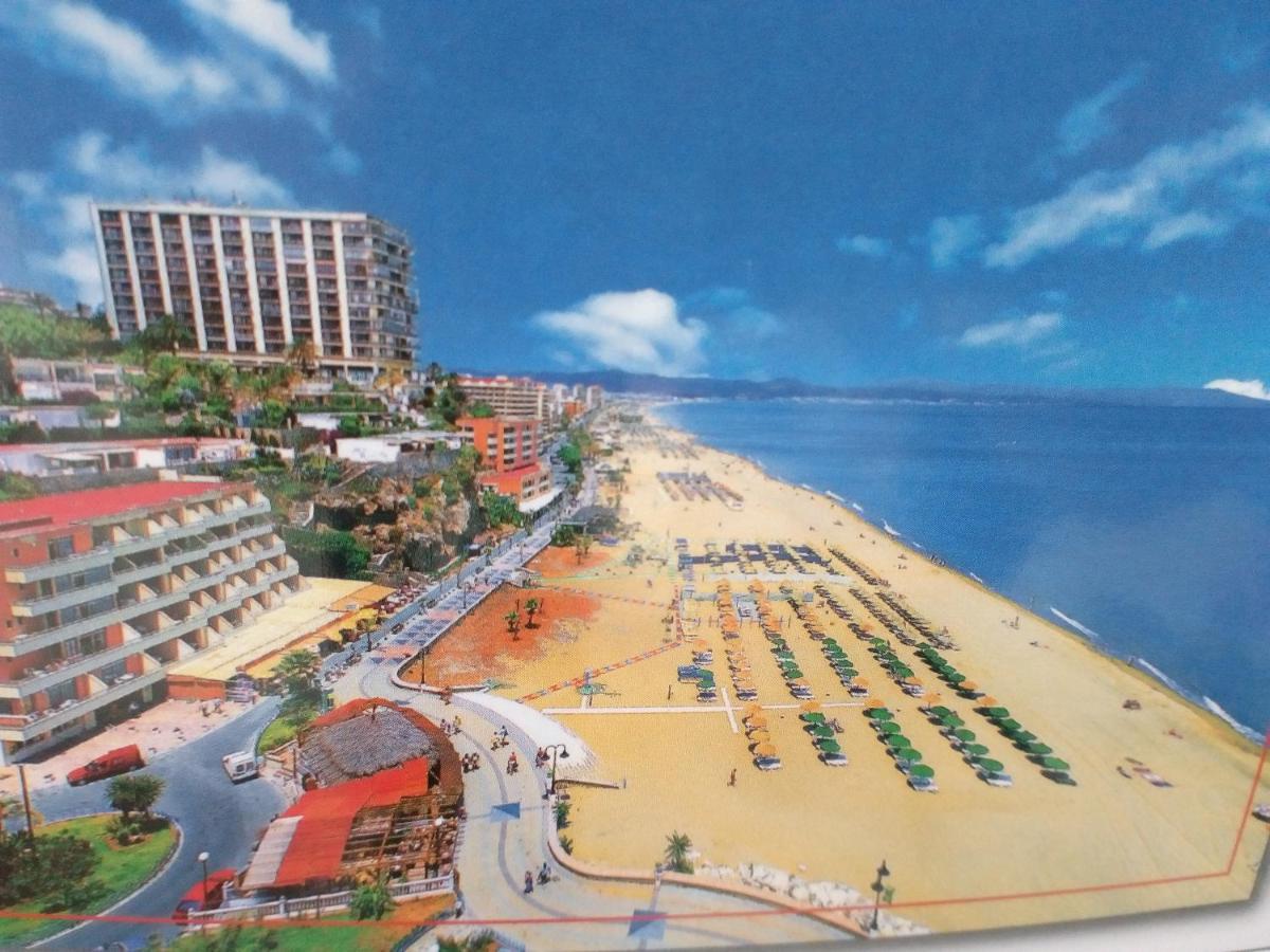 Apartamentos Caravane ตอร์เรโมลิโนส ภายนอก รูปภาพ